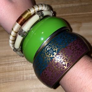 Bangle bracelet